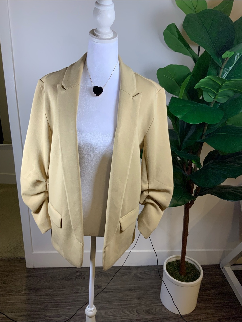 Women's Light Beige Open-Front Blazer Jacket